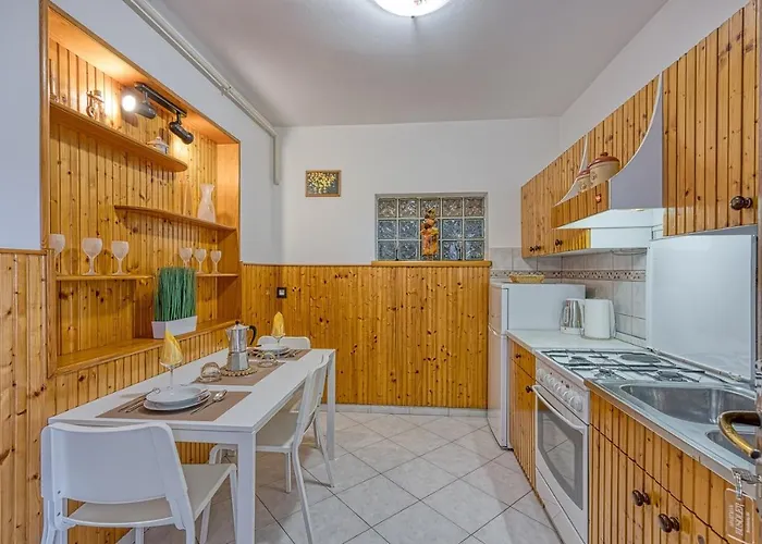 Marija Busoler * Póla